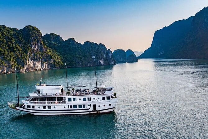 Halong Bay Full Day with All-Inclusive - Boarding at Tuan Chau Harbor