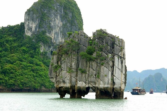 Halong Bay Full Day With Heaven Cave And Kayaking - Should you book Halong Bay with Thien Cung Cave?