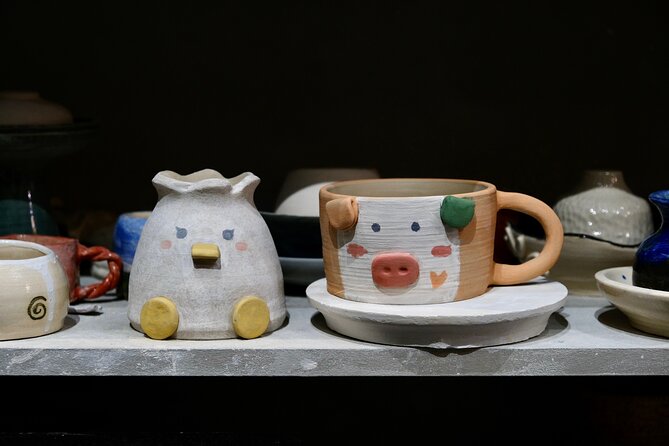 Halong Bay: Fun pottery workshops with local artists - Wheel throwing with Hien