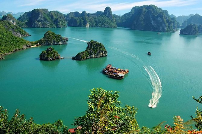 Halong Bay Luxury Cruise one day Tours - What this Halong Bay day trip is really like
