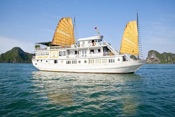 Halong Bay Luxury Cruise one day Tours - Titov Island and the viewpoint climb