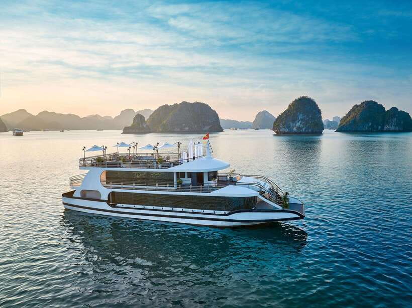 Halong Bay: Luxury Day Cruise with Buffet, Kayak, Swim - A big Halong Bay day for about $42