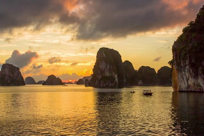 Halong Bay luxury day tour to Sung Sot Cave - Why this day tour works for a short Hanoi visit