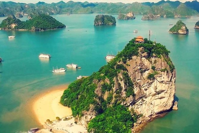 Halong Bay luxury day tour to Sung Sot Cave - Ti Top Island and the climb for the view