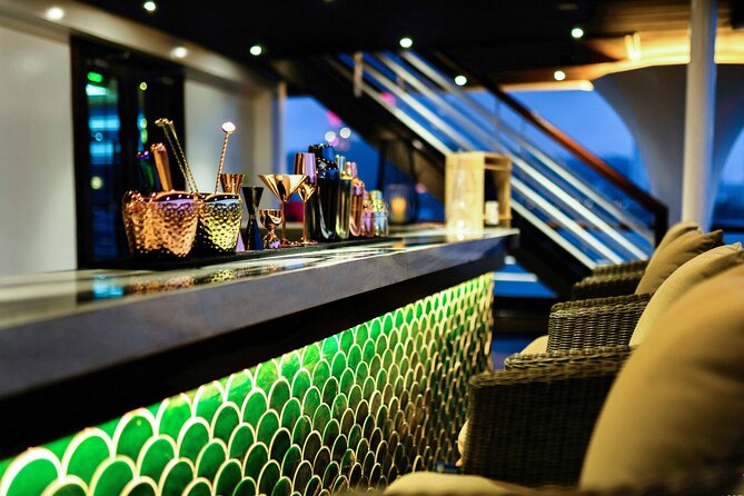 Halong Bay Luxury Dinner Cruise - Ambassador - Dinner from 6:00 to 7:30 pm