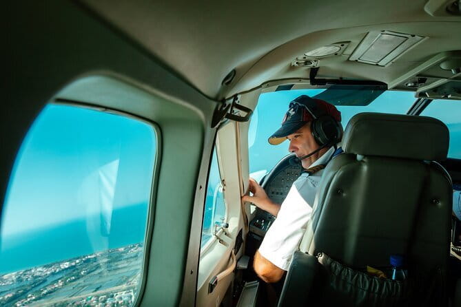 Halong Bay Sightseeing with Seaplane 25 Minutes on the Sky - The route over Dau Be Island