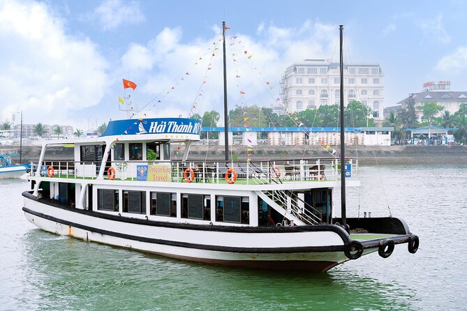 Halong Bay Standard Day Tour with Expressway Transfer from Hanoi - The expressway ride from Hanoi Old Quarter