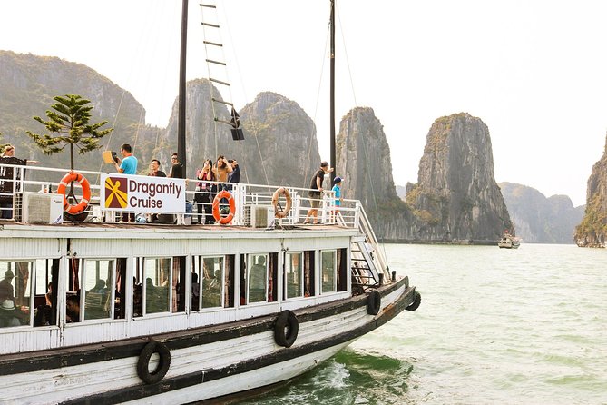 Halong Day Tour: Islands, Cave, Kayak. Lunch. Transfers - The Hanoi pickup and long road to Tuan Chau