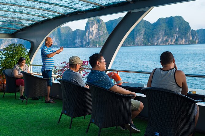 Halong Deluxe Day Trip- 6 Hour Cruise - Luon Cave by kayak or bamboo boat