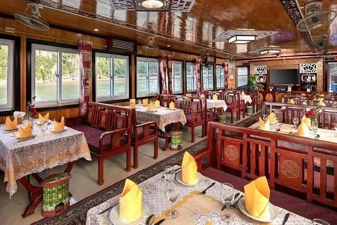 Halong Islands, Caves, Kayak, Lunch day tour w Dragonfly Cruise - Lunch on board, with a practical menu