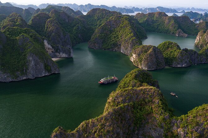 Halong La Pandora Cruise 2days/1Night - Leaving Hanoi for the limestone towers