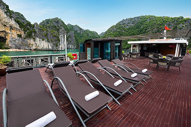 HaLong - LanHa Bay With La Pandora Boutique Cruises 2Days/1Night - Boarding La Pandora and lunch among the limestone islands