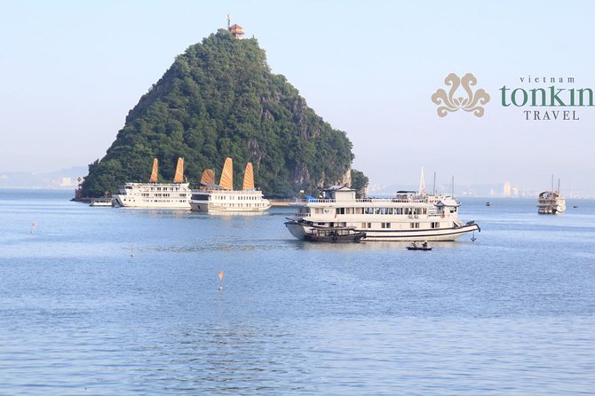 Halong Luxury Cruise 2D/1N: Kayaking, Swimming, Titop island, meals, best prices - Why two days works better than a quick Ha Long Bay visit