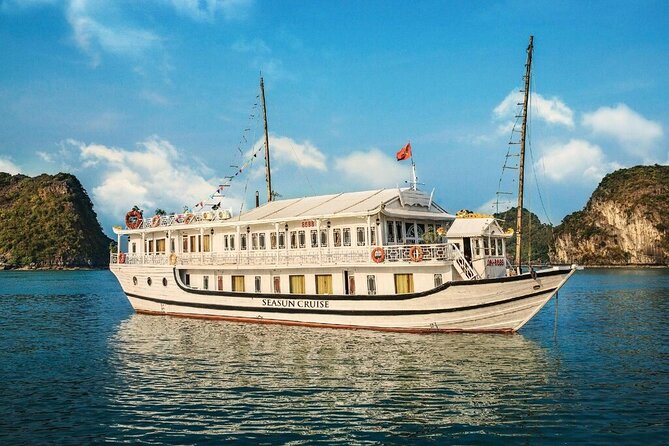 Halong Seasun Cruise 2 days 1 night visiting and enjoying halong bay tour - Spring rolls and the return to Hanoi