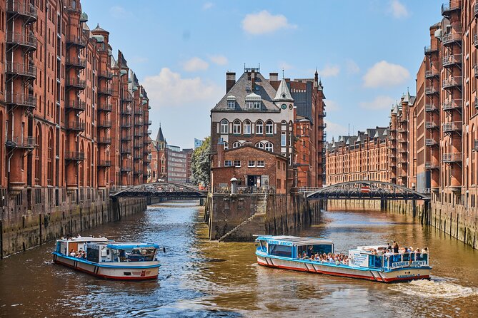 Hamburg: 2-hour harbor cruise - Finding the boat at St. Pauli Landungsbrücken