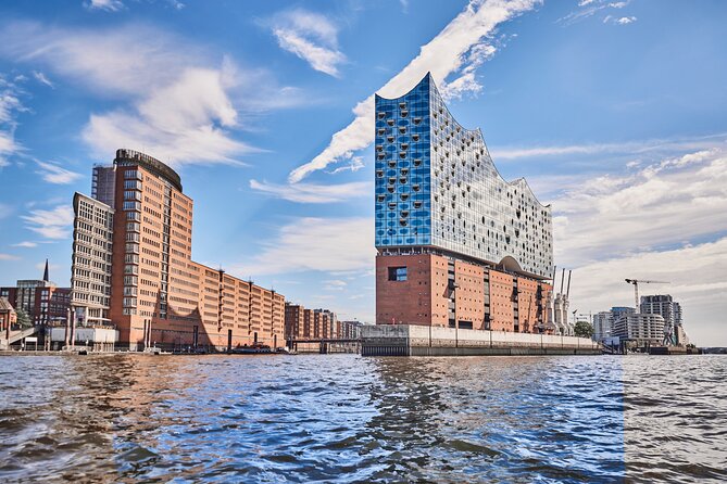 Hamburg: 2-hour harbor cruise - Commentary, the audio app, and the biggest booking trap