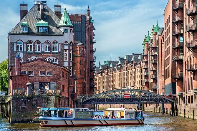 Hamburg 2-hour harbor tour on the beautiful Elbe - Starting at Bridge 1 in the Port of Hamburg