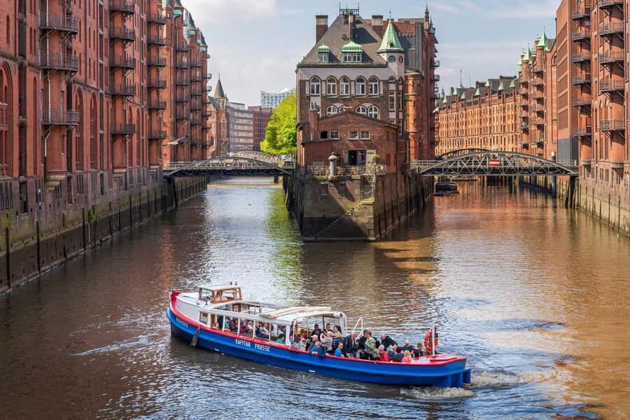 Hamburg: 2-hour harbor tour through the port of Hamburg - Setting Out From Bridge 3