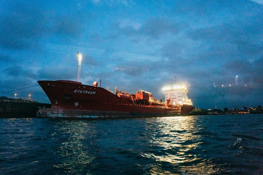 Hamburg: 90-Minute Evening Lights Harbor Cruise - Is $27 a fair price for 90 minutes?