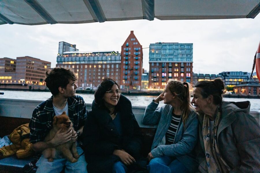 Hamburg: 90-Minute Evening Lights Harbor Cruise - The first views: Hamburg glowing after sunset