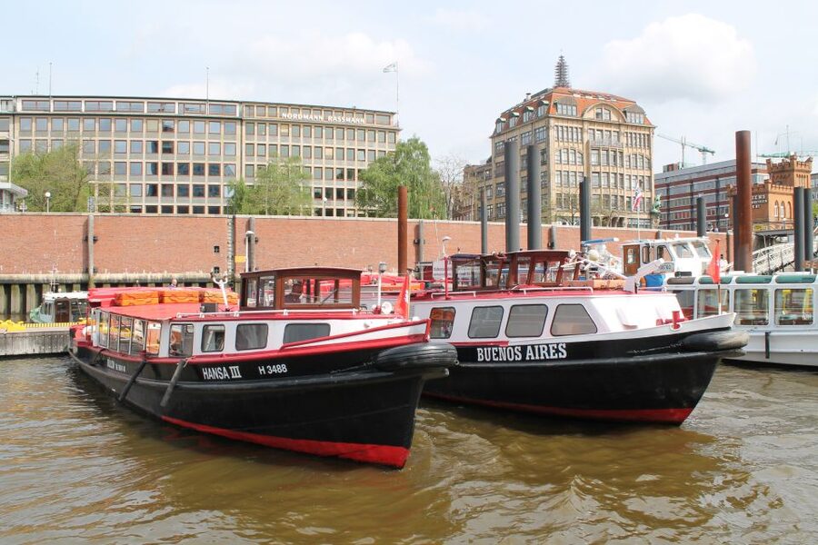 Hamburg: Harbor Cruise - Museum ships and smaller vessels