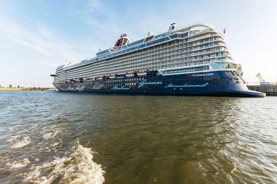 Hamburg: Harbor Cruise with Wine and Cheese - FAQ