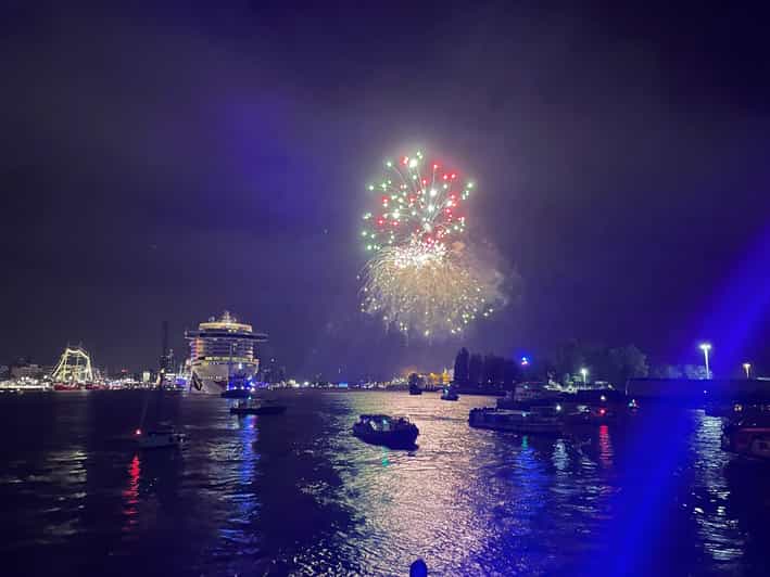 Hamburg: New Years Eve Harbour Cruise - Meeting at Landungsbrücken Bridge 10