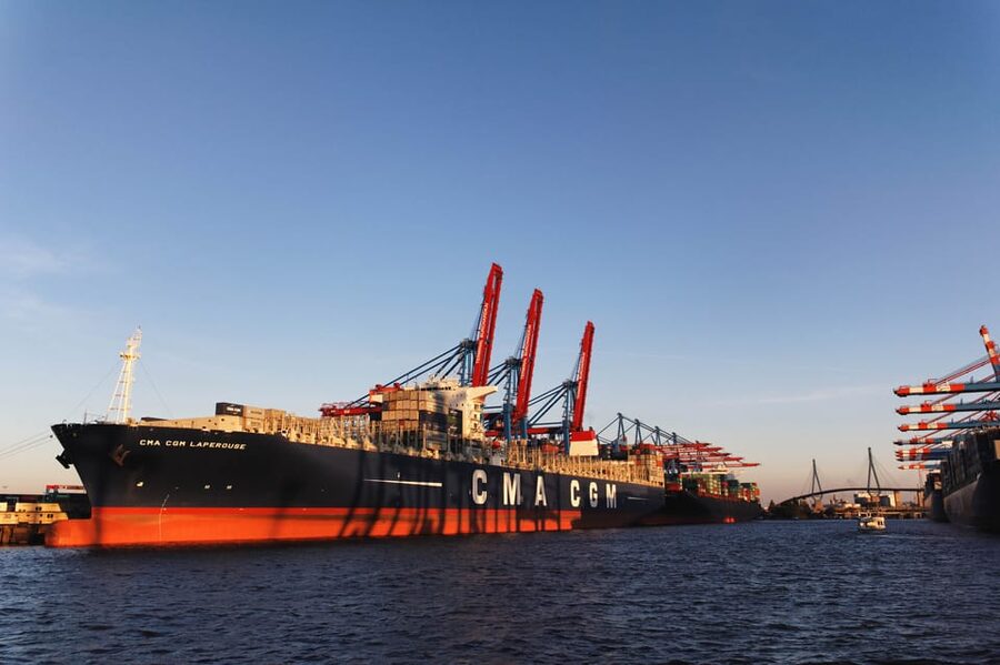 Hamburg: Party Harbor Cruise with Olivia Jones - Is $48 good value?