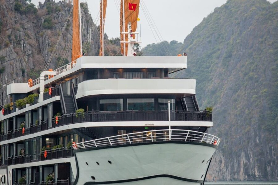 Hanoi: 2-Day Halong & Lan Ha Bay 5-Star Cruise with Balcony - Tai Chi at Sunrise and the Short Second Morning