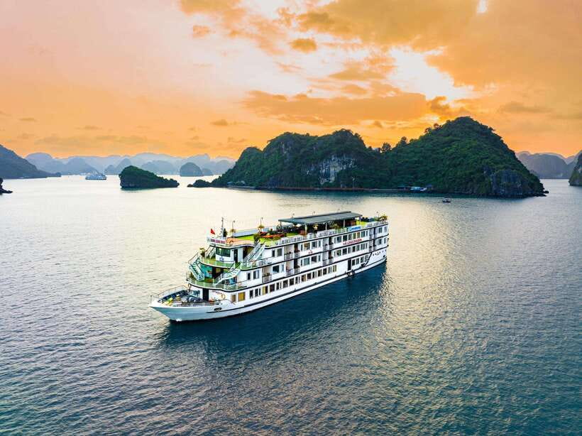 Hanoi: 2D1N Ha Long Bay by Amanda Premier Cruise - The Hanoi pickup and ride to Tuan Chau