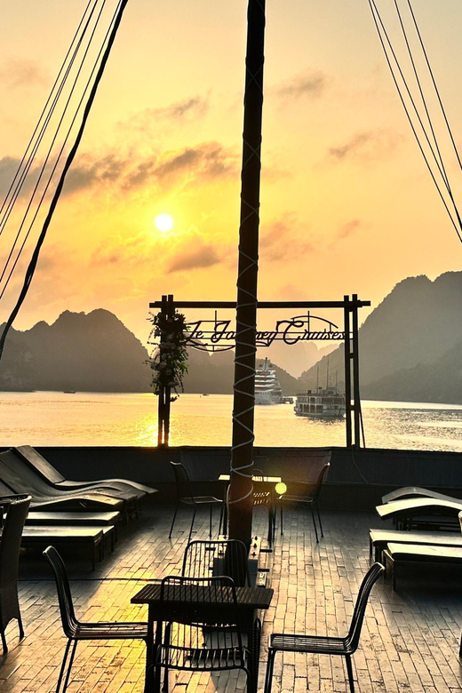 Hanoi: 2D1N Ha Long Bay by Le Journey Cruise - Guides, group size, and the style of service