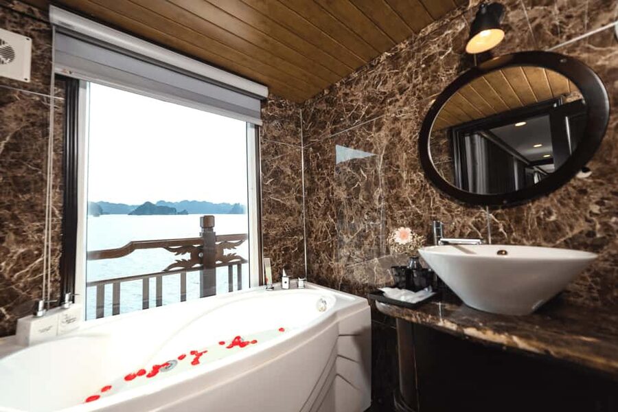 Hanoi: 3-Day 2-Night Ha Long Bay and Lan Ha Bay Cruise - Cabins, service, and onboard comfort