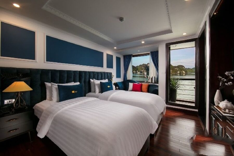 Hanoi: 3-Day Ha Long/Lan Ha Bay Cruise with Private Balcony - Who should book this cruise?