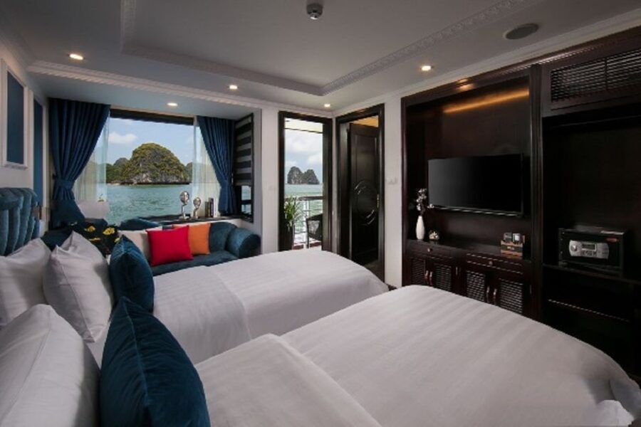 Hanoi: 3-Day Ha Long/Lan Ha Bay Cruise with Private Balcony - Food, drinks, and the daily rhythm