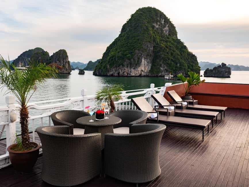 Hanoi: 3D2N Ha Long Bay, Lan Ha Bay by Hera Boutique Cruise - Day three: kayaking through Luon Cave