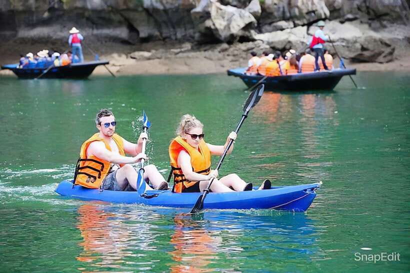 Hanoi: 5-Star Halong Bay Cruise with Lunch, Jacuzzi & Party - Titop Island for swimming or a climb