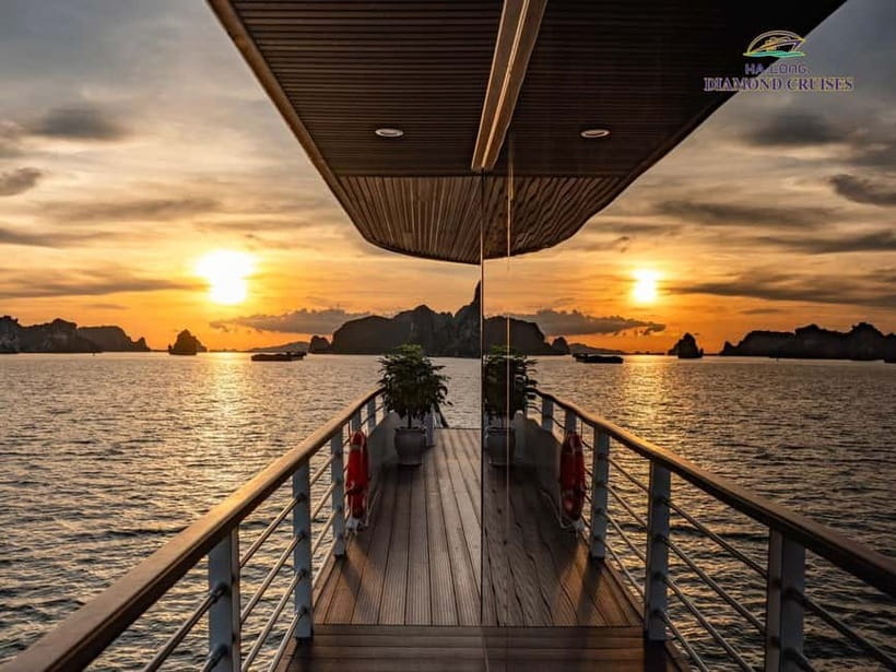 Hanoi:Best 5-Star Ha Long 1 Day Tour with limousine transfer - The Long Day From Hanoi To Ha Long Bay