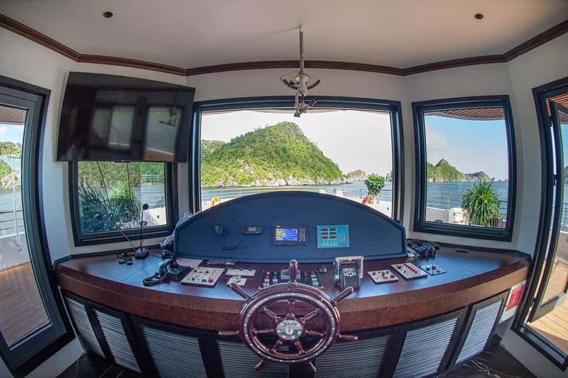 Hanoi/ Cat Ba: Cat Ba Island and Lan Ha Bay Day Trip - Key points at a glance