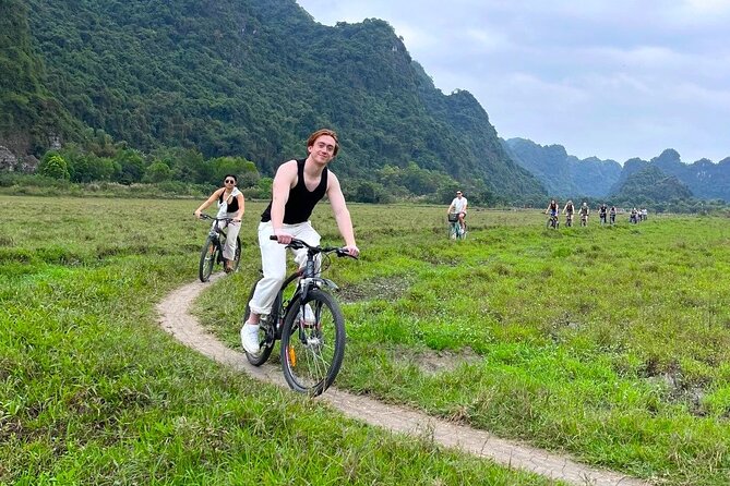 Hanoi: Cat Ba Island- Lan Ha Bay Day Trip on Luxury Cruise, Lunch - The return to Hanoi
