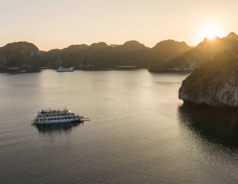Hanoi: Cat Ba, Lan Ha & Ha Long Bay Luxury Cruise with Lunch - Kayaking, swimming, and the water slide