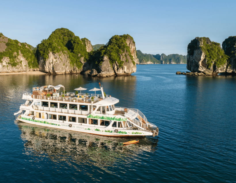 Hanoi: Cat Ba, Lan Ha & Ha Long Bay Luxury Cruise with Lunch - A quiet ride back to Beo Pier