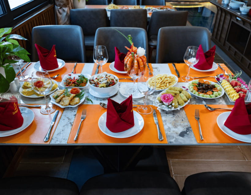 Hanoi: Cat Ba, Lan Ha & Ha Long Bay Luxury Cruise with Lunch - Who will enjoy this cruise most