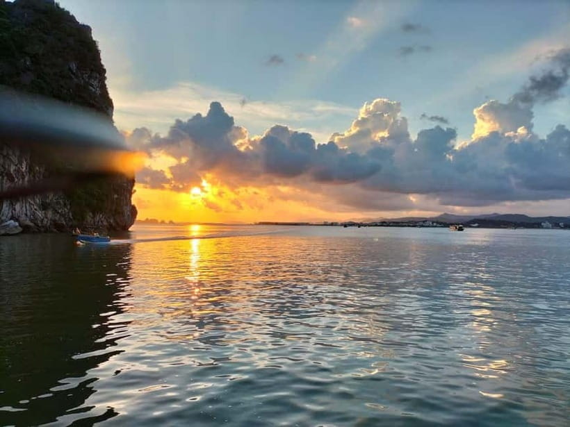 Hanoi-Ha Long 1D: Caves, Islands, Kayak, Lunch & Small Boat - Key points to know before you go