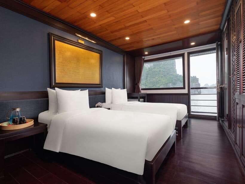 Hanoi: Ha Long & Bai Tu Long Bay 1 or 2-Day Cruise - Boat comfort and the floating rubbish problem