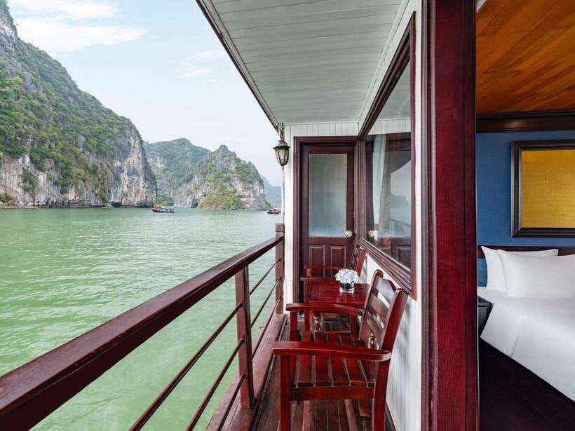 Hanoi: Ha Long & Bai Tu Long Bay 1 or 2-Day Cruise - From Hanoi to Tuan Chau Harbor