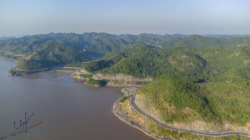 Hanoi: Ha Long Bay & CatBa Island 3-Day with Boutique Cruise - Lunch, limestone islands, and the afternoon on the water