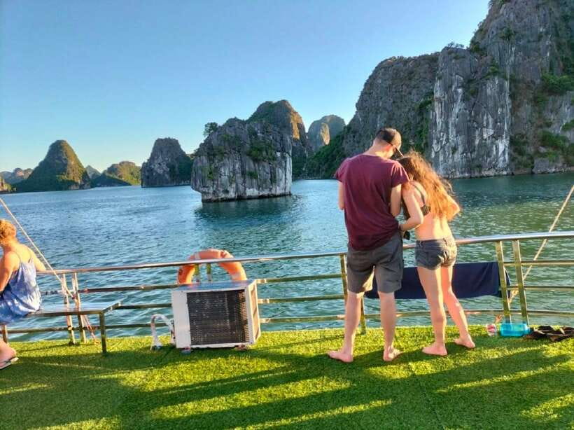 Hanoi: Ha Long Bay Day Cruise - Swimming, Meal, Kayaking - Sung Sot Cave, Ha Long Bay’s big underground stop