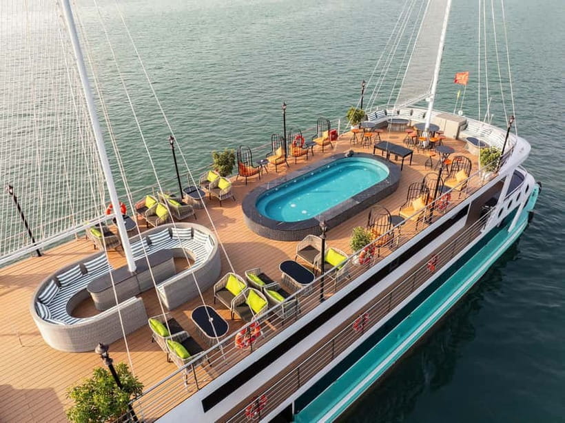 Hanoi: Ha Long Bay Full Day Trip - Amethyst Luxury Cruise - 10:30: Sailing Past Ha Long Bay Icons