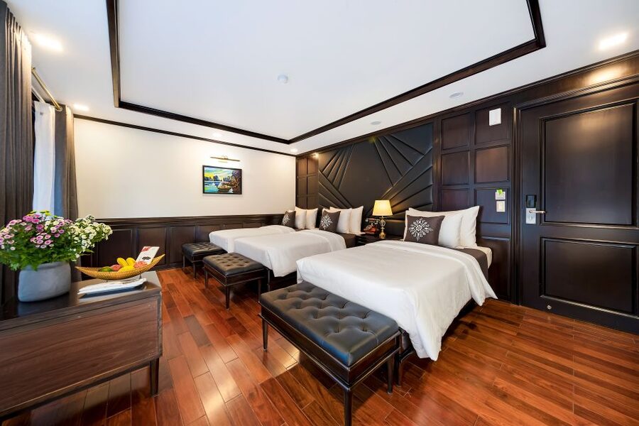 Hanoi: Halong Bay 2-Day 5-Star Balcony Cruise & Bathtub - Should you book the Lan Ha Bay cruise?