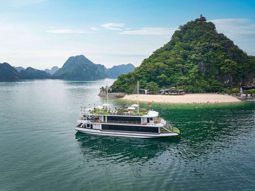 Hanoi: Halong Bay Day Tour with 5-star Cruise & Transfer - Why this Halong Bay day trip works